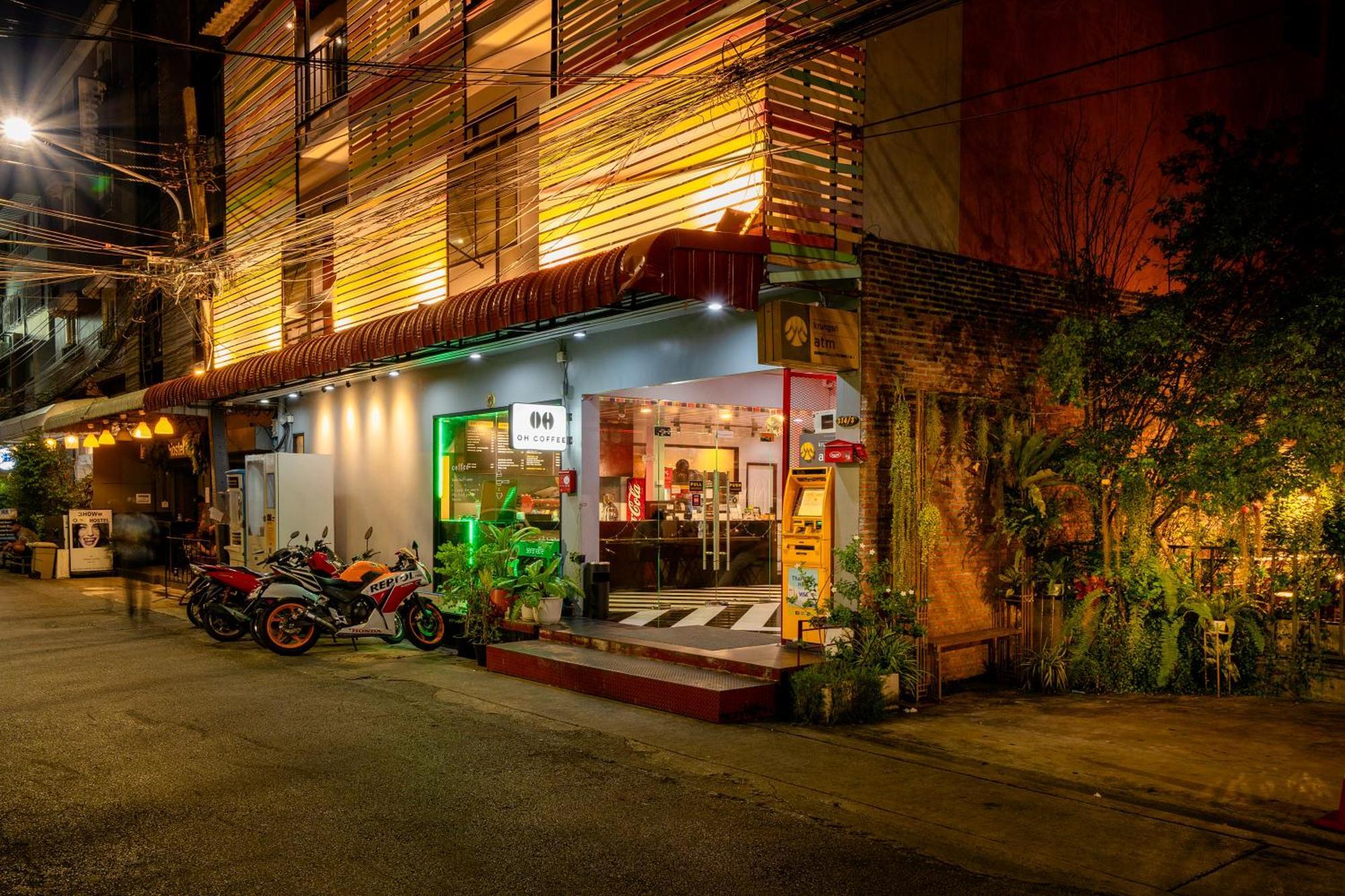 Oh Hostels - Bangkok Exterior photo