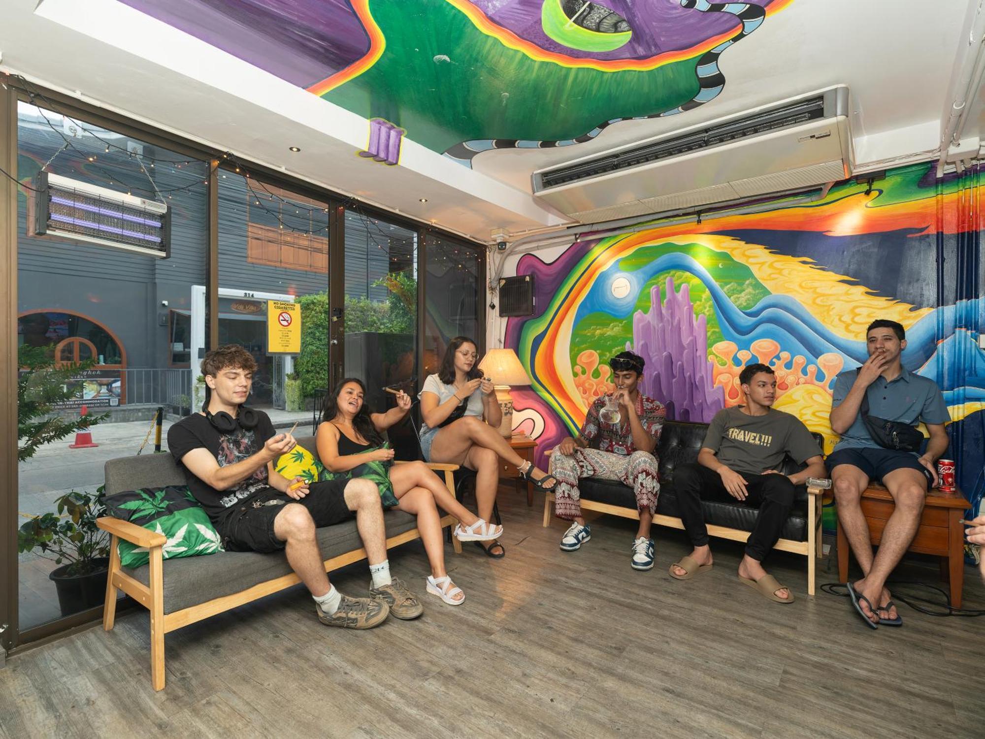 Oh Hostels - Bangkok Exterior photo